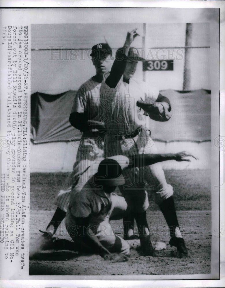 1956 Press Photo Tom Alston, Cardinals, Gil McDougald, Jerry Coleman, Yankees - Historic Images