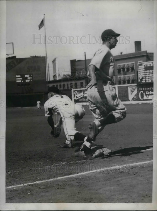1934 Press Photo Almada Kansas City Outfielder - Historic Images