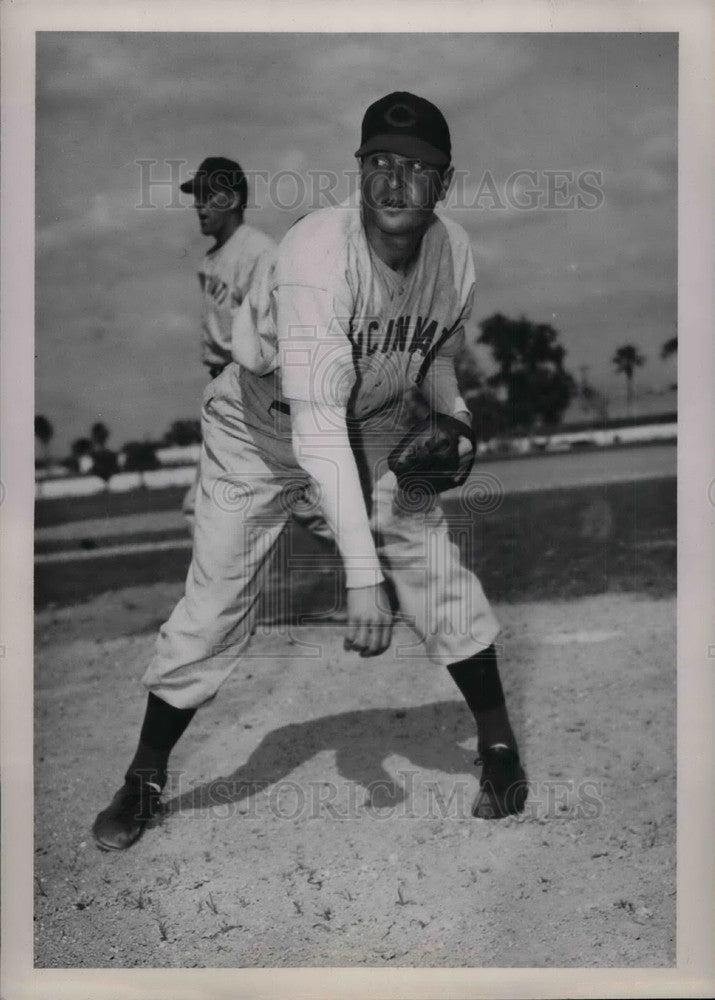 1946 Press Photo Clayton Lambert of the Cincinnati Reds - Historic Images