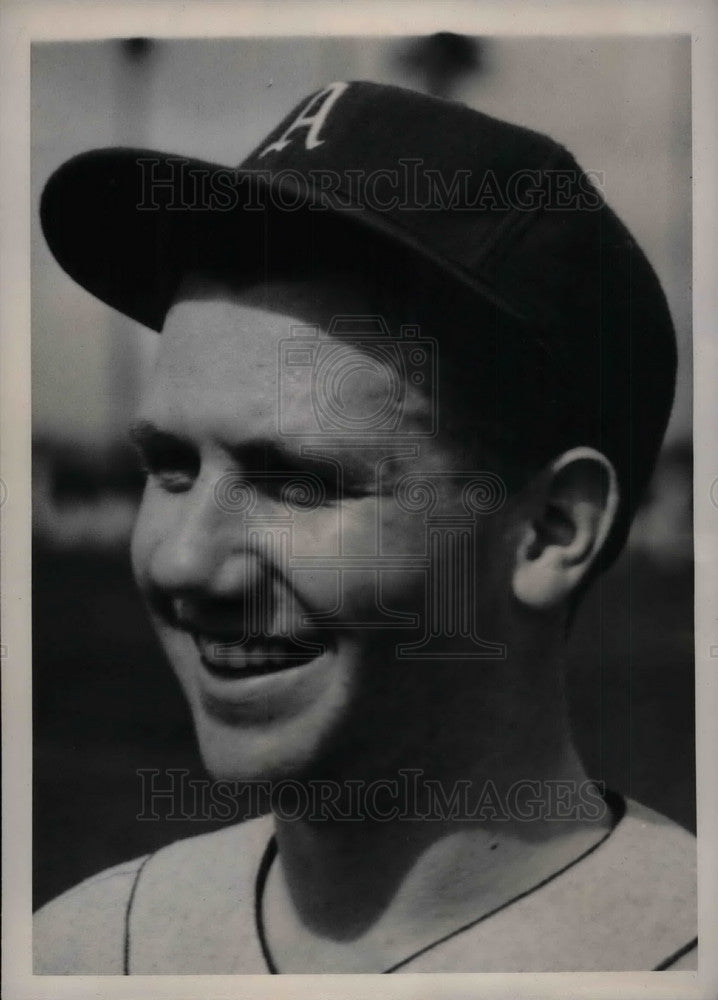 1941 Press Photo Athletics Third Baseman Bob Chipman - Historic Images