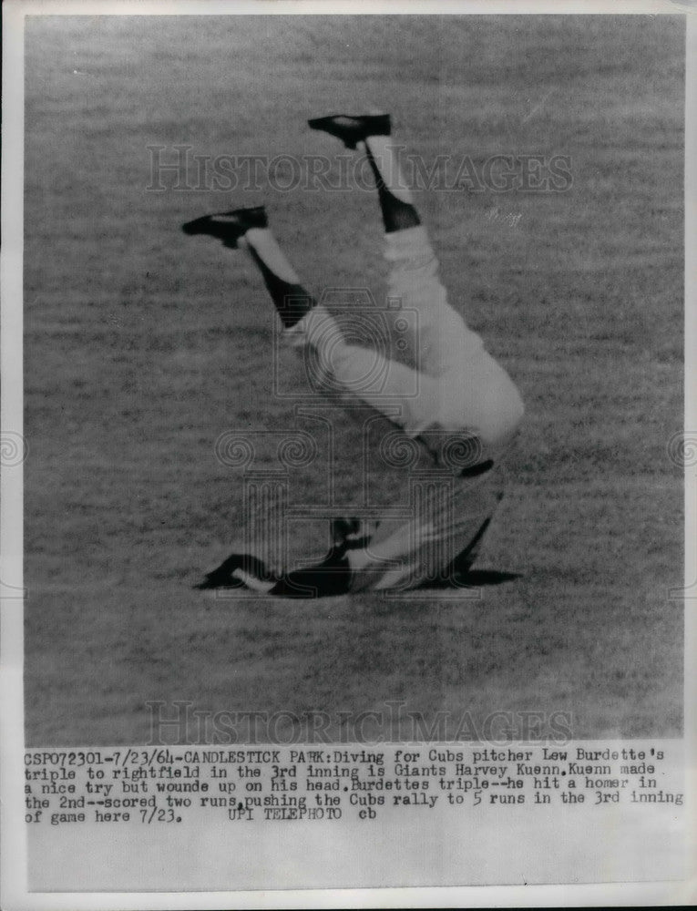 1964 Press Photo Giants Harvey Kuenn in Action Against Cubs - Historic Images