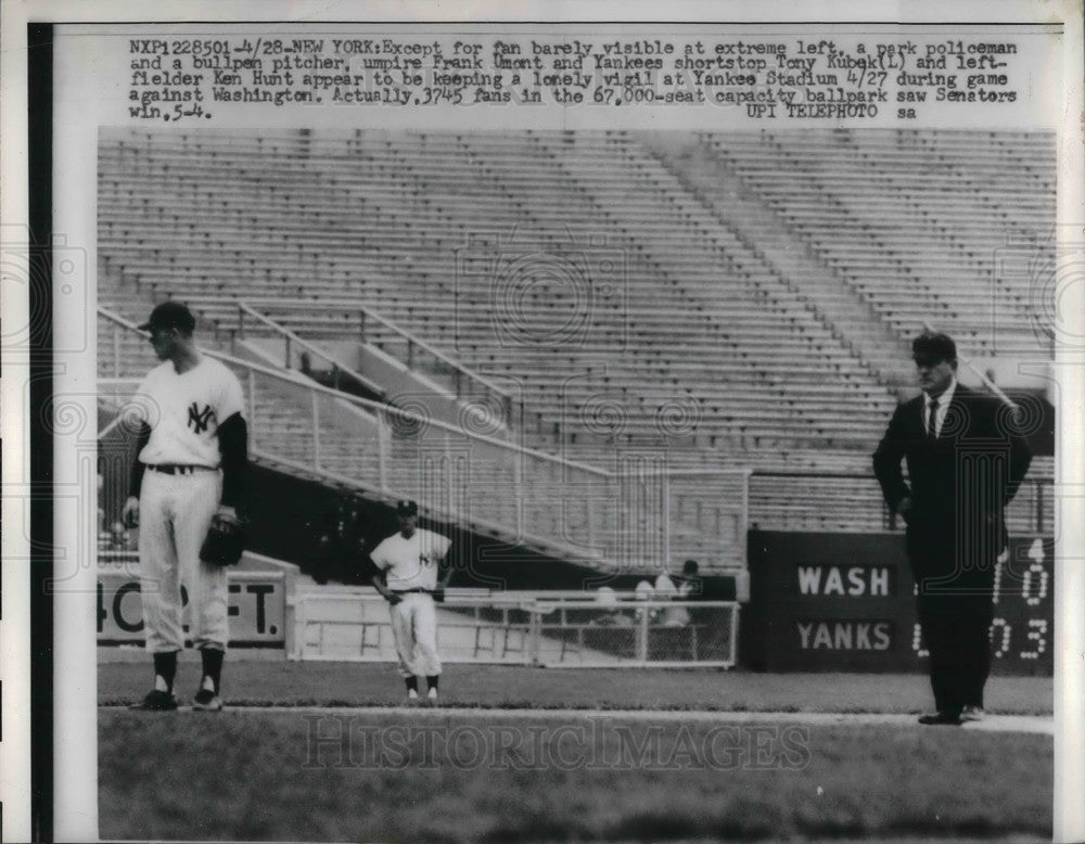 1960 Press Photo Yankee Shortstop Tony Kubek & Left Fielder Ken Hunt-Historic Images