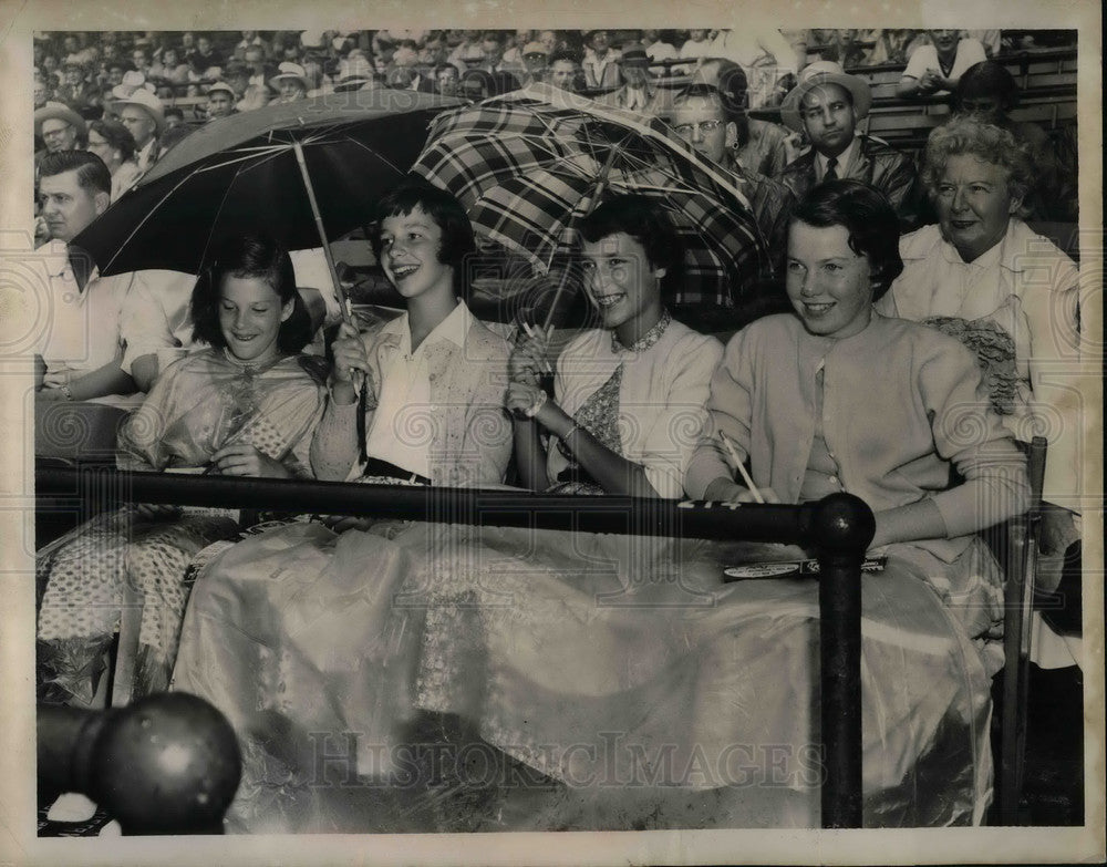 1954 Women at NY vs. Cleveland Game - Historic Images