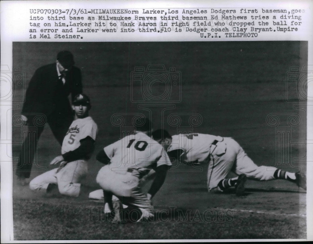 1961 Press Photo Norm Larker and Clay Bryant of Dodgers, Ed Mathews of Milwaukee - Historic Images