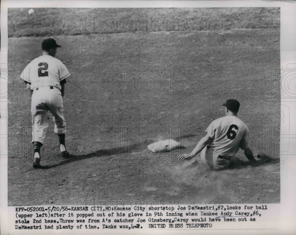 1956 Press Photo Joe DeMaestri & Andy Carey With Ginsberg of Yankees, Athletics - Historic Images