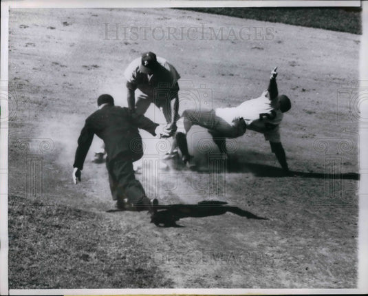 1960 Press Photo Chicago Cubs Manager Lou Johnson - Historic Images