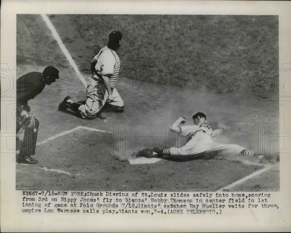 1949 Press Photo Chuch Diering of St. Louis, Ray Mueller of New York Giants - Historic Images