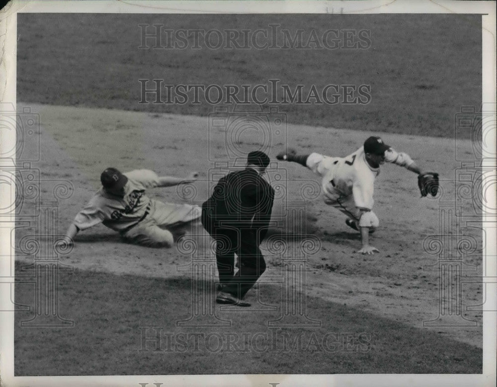 1941 Vosmik of the Dodgers slides into 2nd Base whitehead makes play - Historic Images