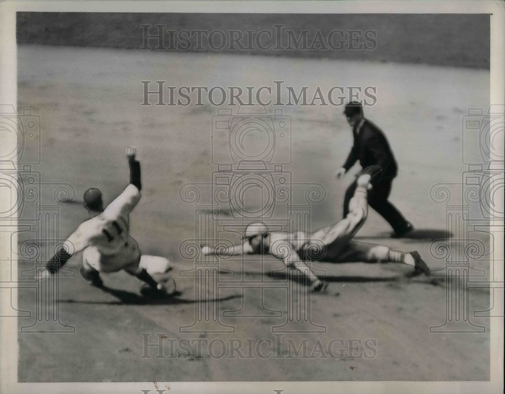 1939 Press Photo Cardinals second baseman Walker - Historic Images