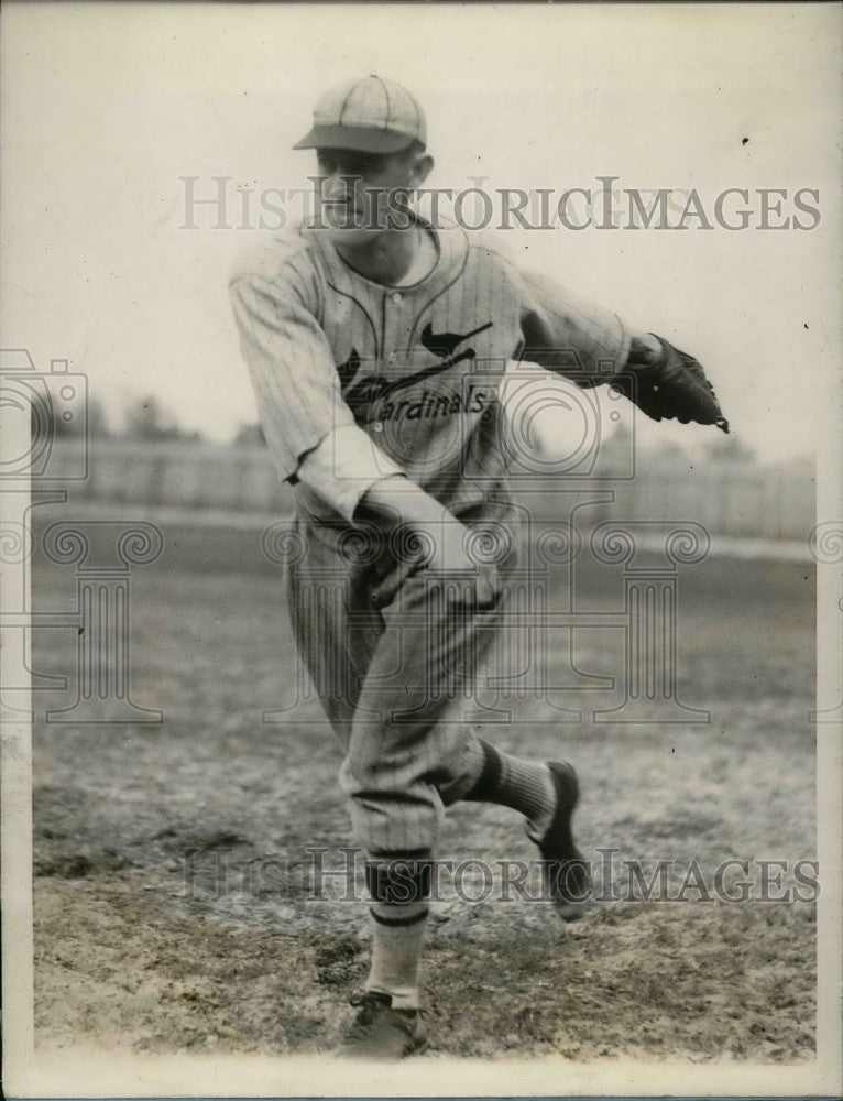 1928 Kaufman Rookie Pitcher Spring Training St. Louis Cardinals - Historic Images
