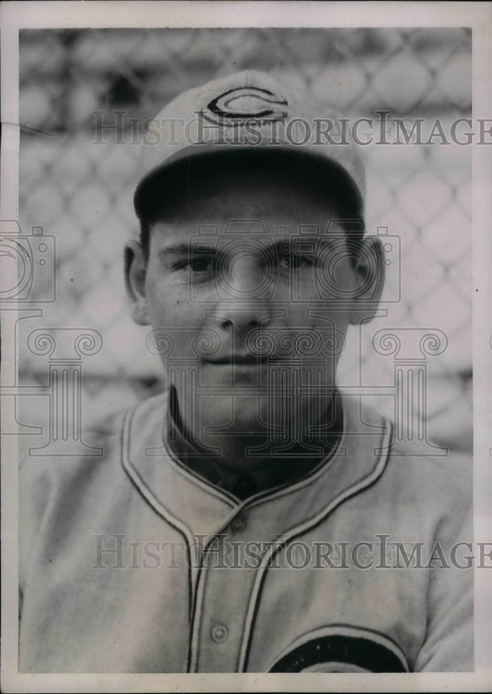 1937 Press Photo Alex Kampouris Second Baseman Cincinnati Reds Spring Training-Historic Images