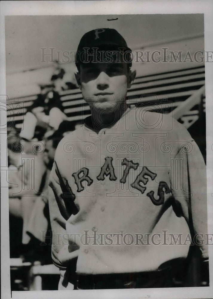 1935 Press Photo Wayne Osborne, Rookie Pitcher - nea02323 - Historic Images