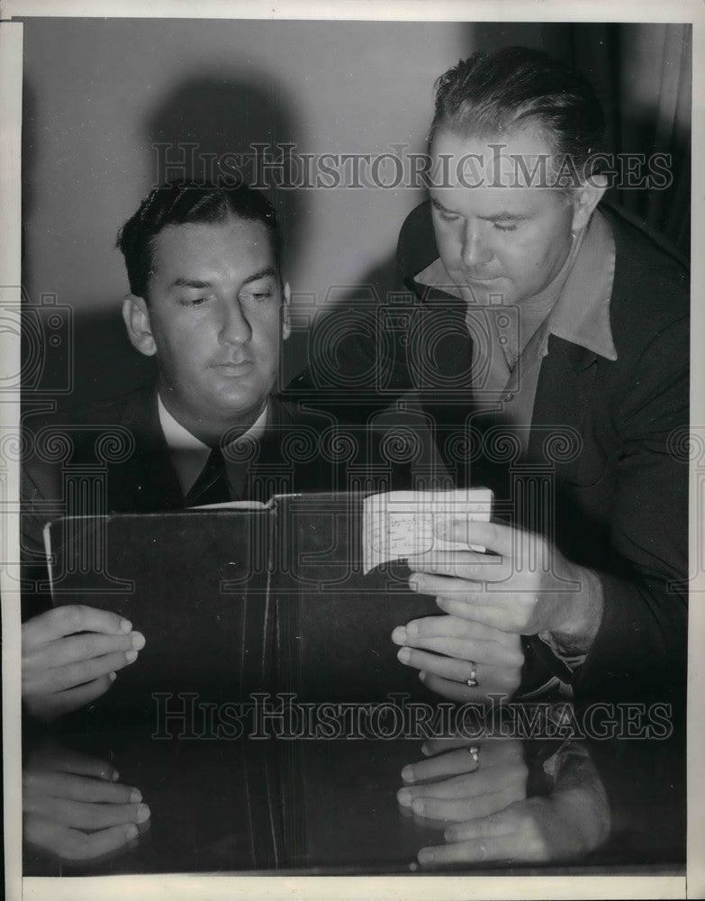 1941 Press Photo Robert Neeb Jr. Attorney Mr. Alfred Mann - Historic Images