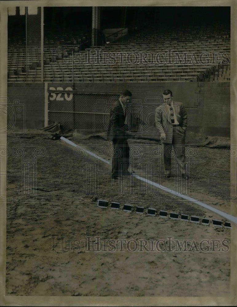 1947 Press Photo Pat Seerey & Jack Conway - Historic Images