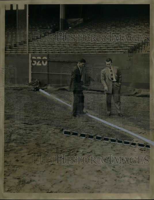1947 Press Photo Pat Seerey & Jack Conway - Historic Images