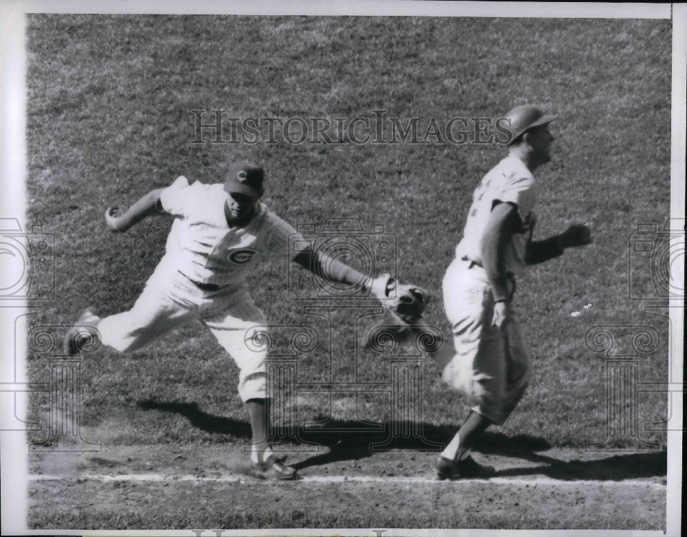 1960 LA Dodgers pitcher Roger Craig tagged by Cubs' pitcher - Historic Images