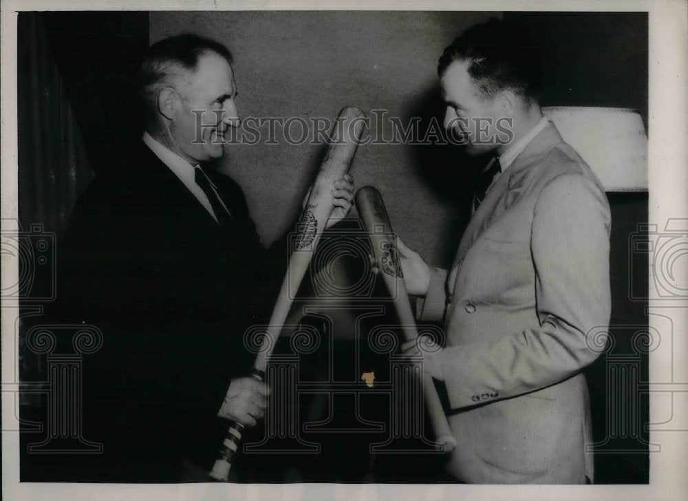 1938 Sam A. Murphy, Wichita oilman &amp; son Joe with baseball bats - Historic Images