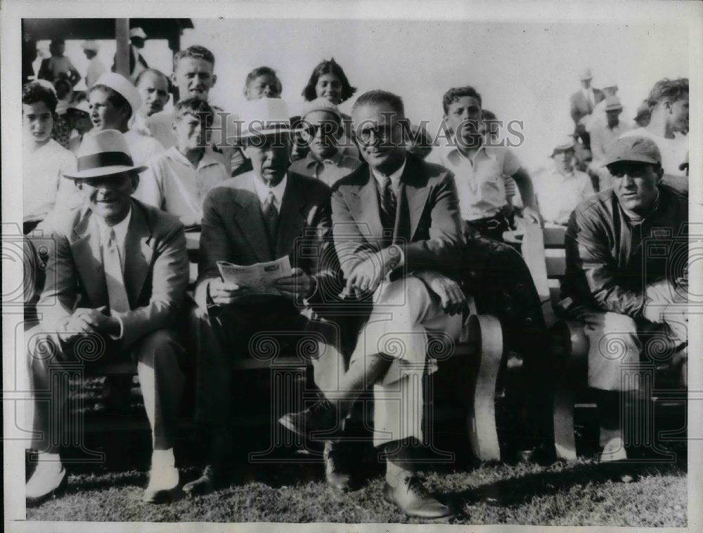 1935 Press Photo Connie Mack &amp; Athletic Rookie meet former recruit Louis Snedige - Historic Images