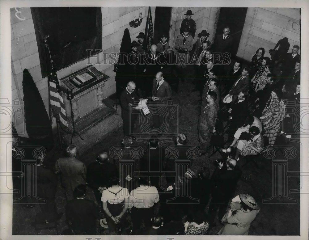 1938 Press Photo Silver Buffalo Award Connie Mack Dr. George J. Fisher - Historic Images