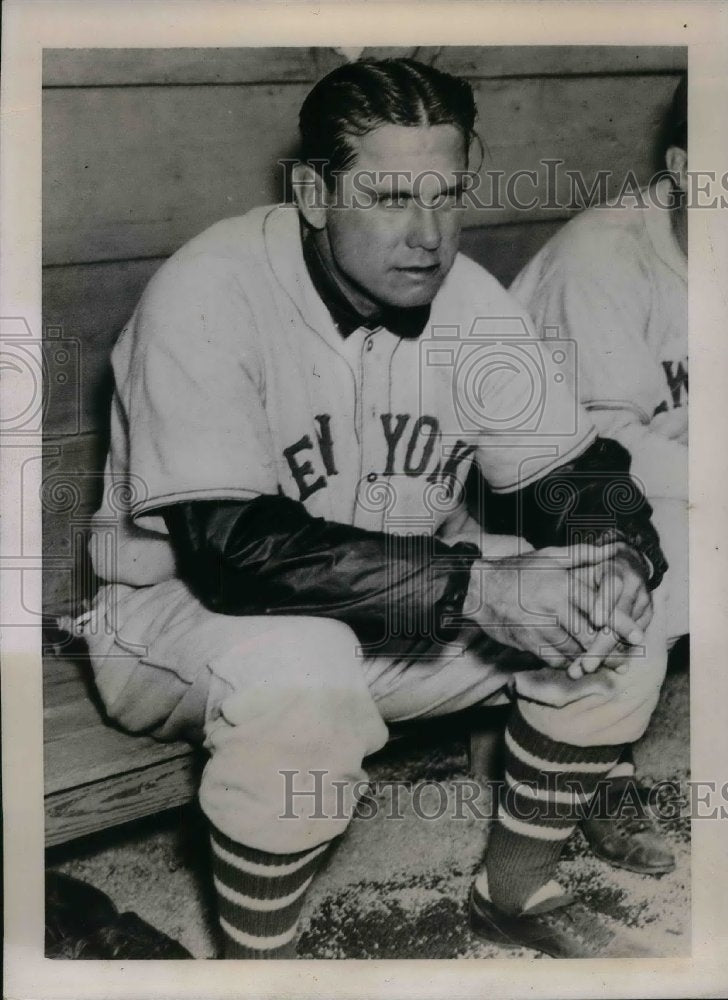 Press Photo Bill Terry (NY Giants, Manager) in the dugout.-Historic Images