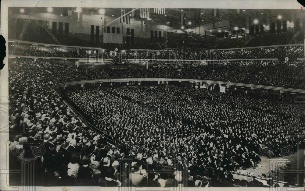 1931 Most modern convention halls in the world, The Chicago Stadium - Historic Images