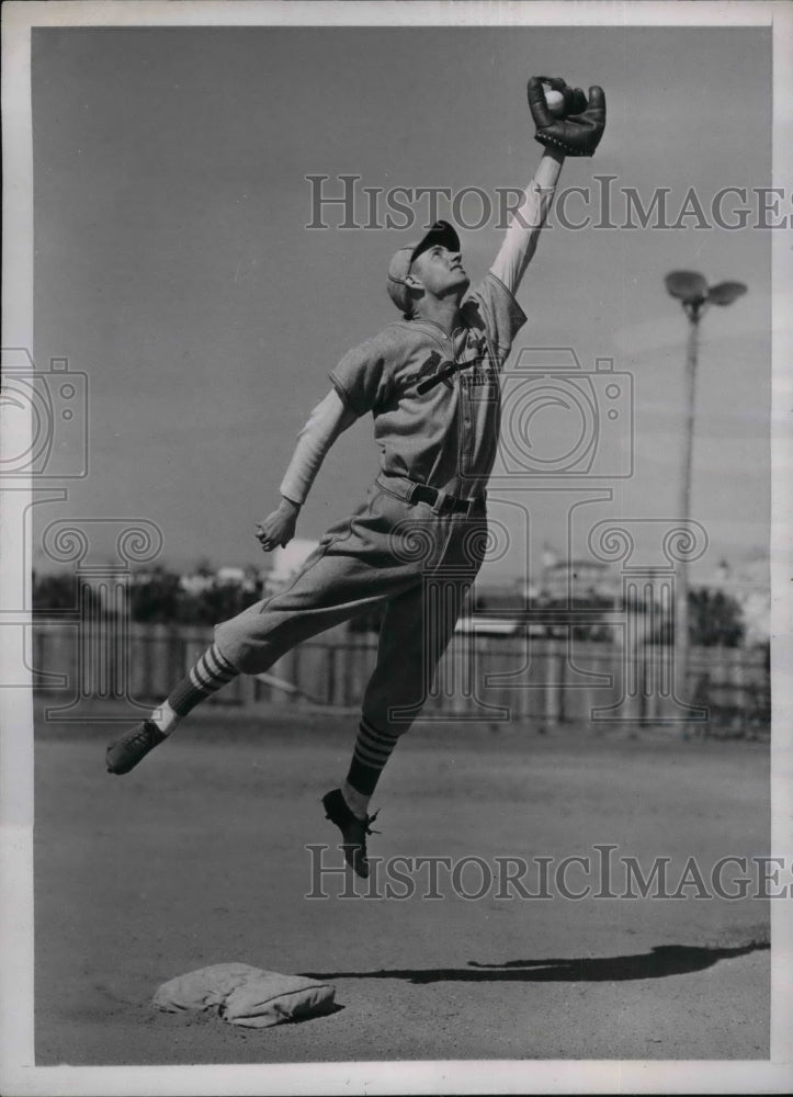 1938 Infielder Stuart Martin of the St. Louis Cardinal Baseball Team - Historic Images