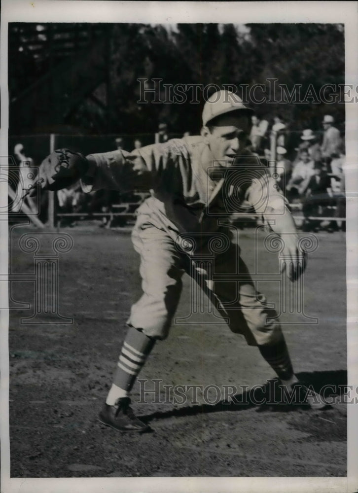 1939 Press Photo St. Louis Cardinals Pitcher Kenneth D. Raffensberger Training - Historic Images