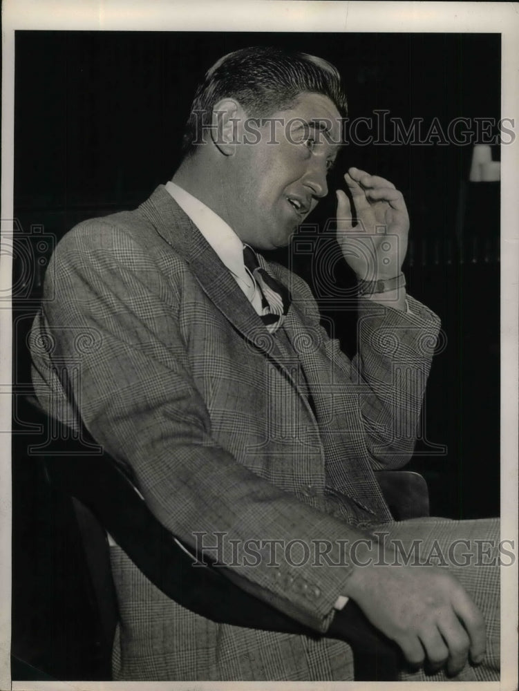 1937 Press Photo Detroit Tigers mgr Mickey Cochrane - nea13008 - Historic Images