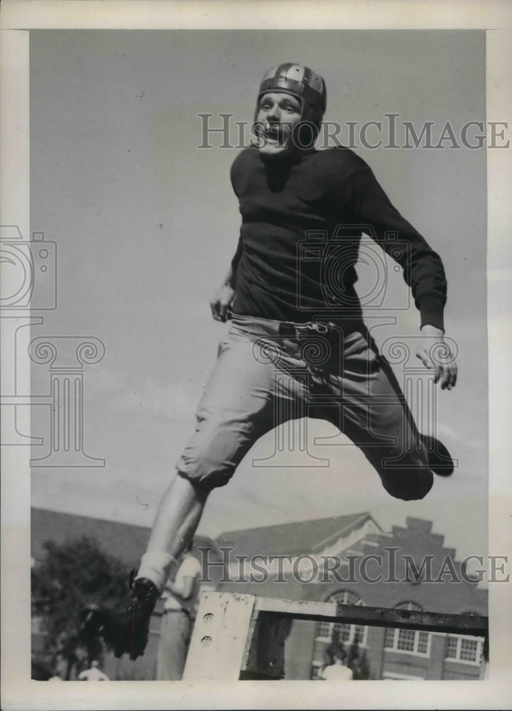 John Kelly (TE, Dartmouth) 1939  - Historic Images