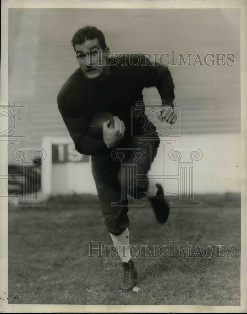 1931 California University Fullback Ralston &quot;Rusty&quot; Gill Running - Historic Images