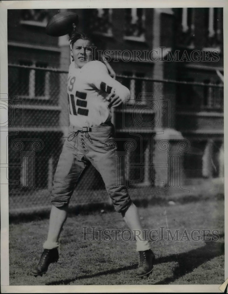 1936 Press Photo Idaho University Halfback Rex Willard During Practice - Historic Images