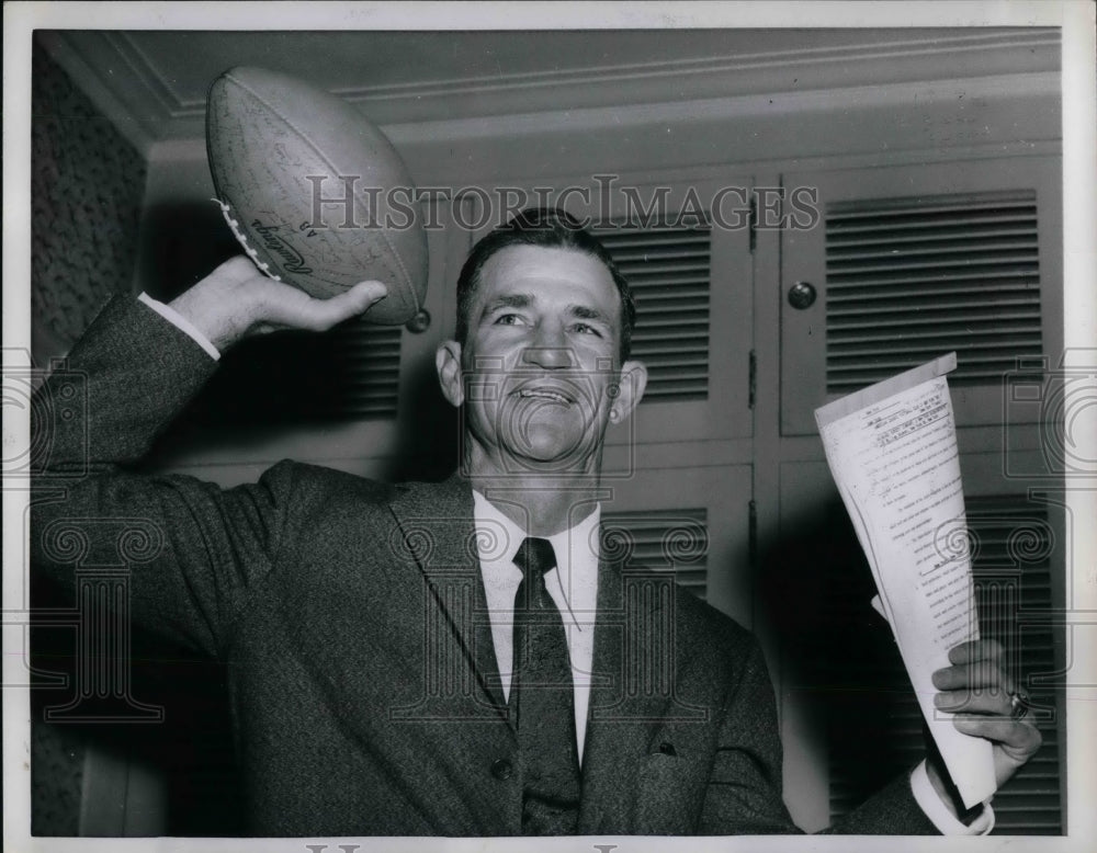 1959 Sammy Baugh Former Washington Redskin - Historic Images