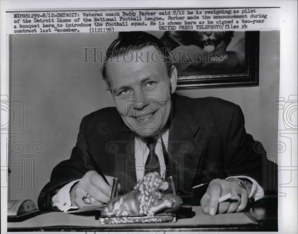 1957 Press Photo Lions football coach Buddy Parker - nea14902 - Historic Images