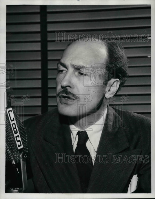 1953 CBS Radio White House Correspondent Bill Costello "World News" - Historic Images