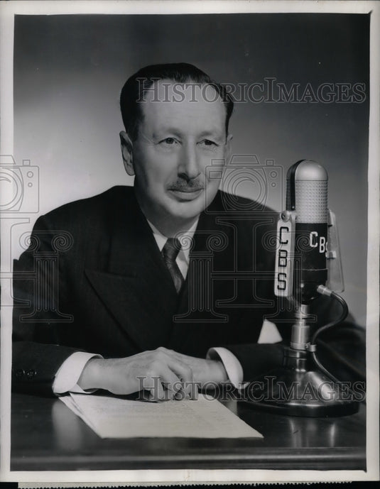 1945 Press Photo Tom Williams, Old Dirt Dobber, Host CBS Radio Show "Garden Gate - Historic Images