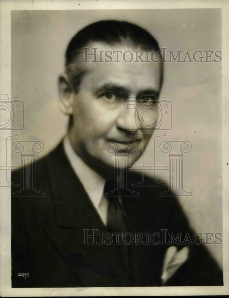 1932 Press Photo WABC Radio&#39;s Edwin C. Hill Hosts &quot;The Human Side of News&quot; - Historic Images