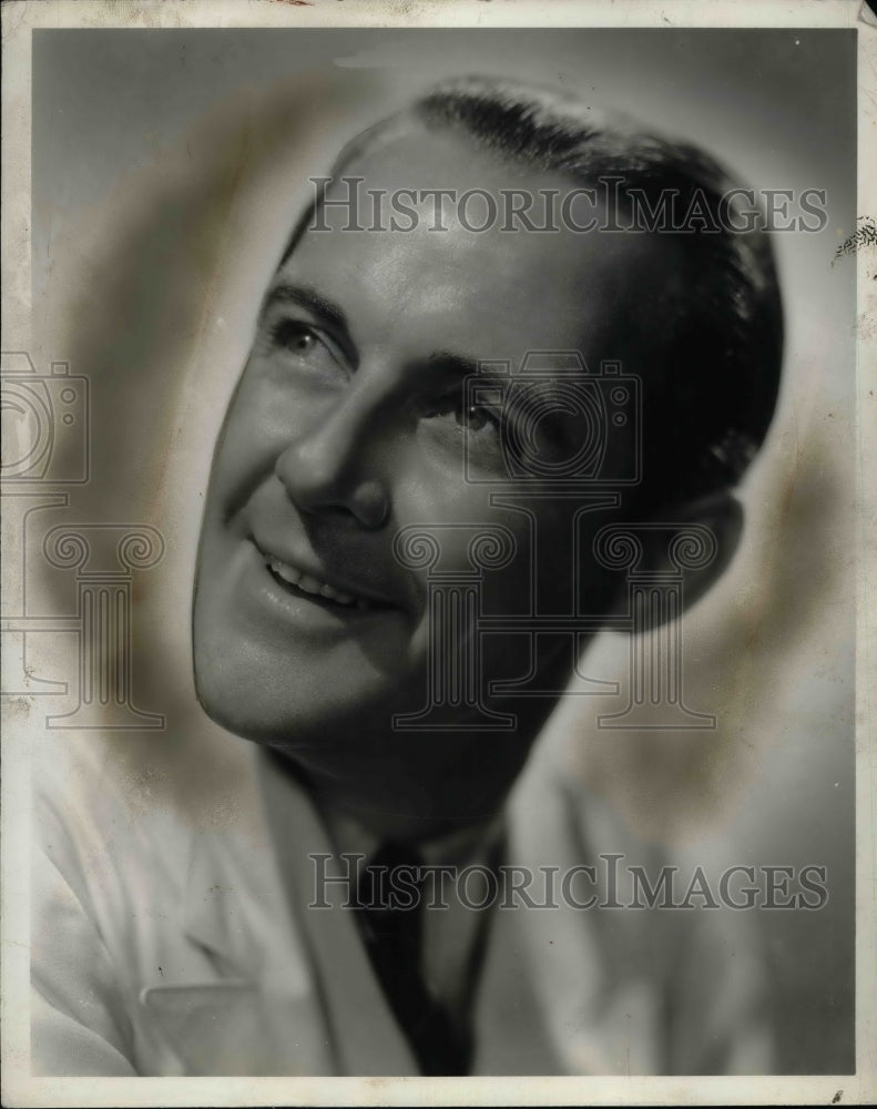 1937 Radio broadcaster, Jimmy Fidler - Historic Images