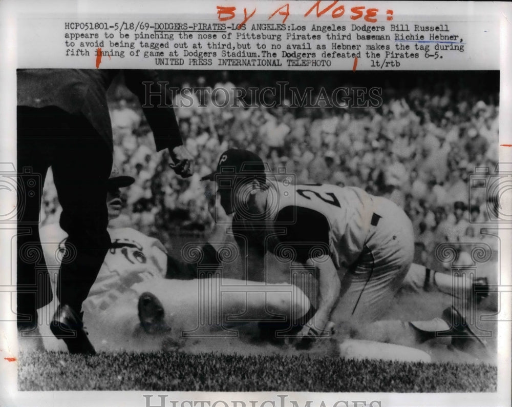 1969 Press Photo Los Angeles Dodgers Bill Russell & Hebner Pirates 3rd Baseman - Historic Images