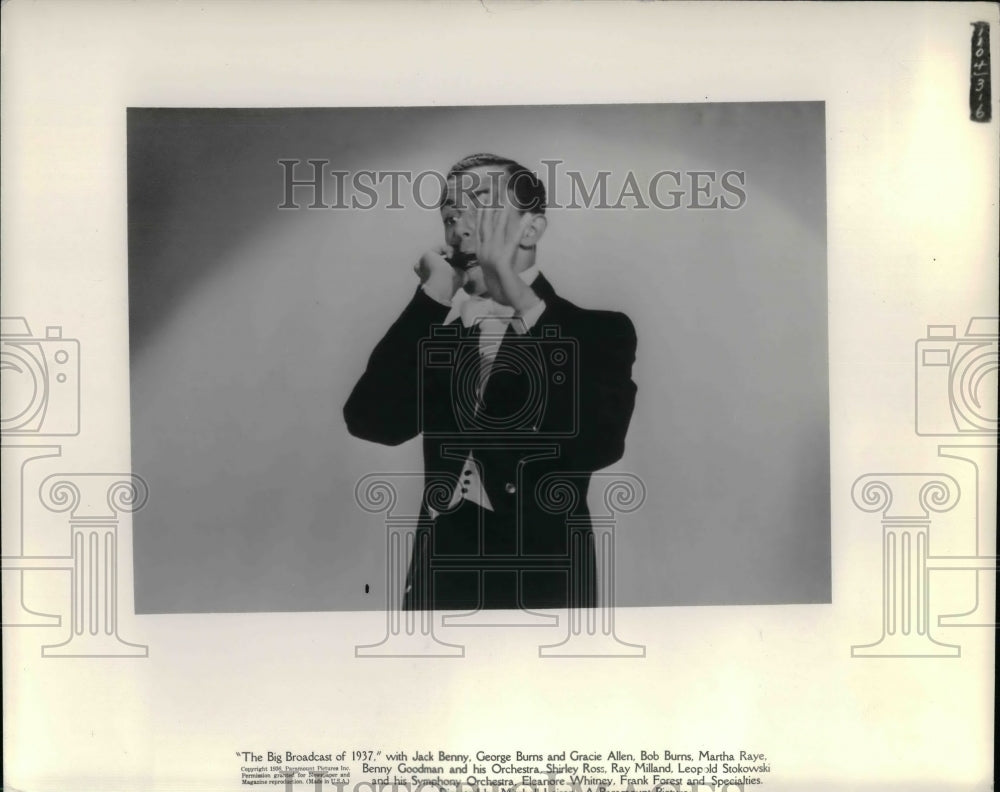 1936 Press Photo Larry Adler plays harmonica in &quot;The Big Broadcast of 1937&quot; - Historic Images