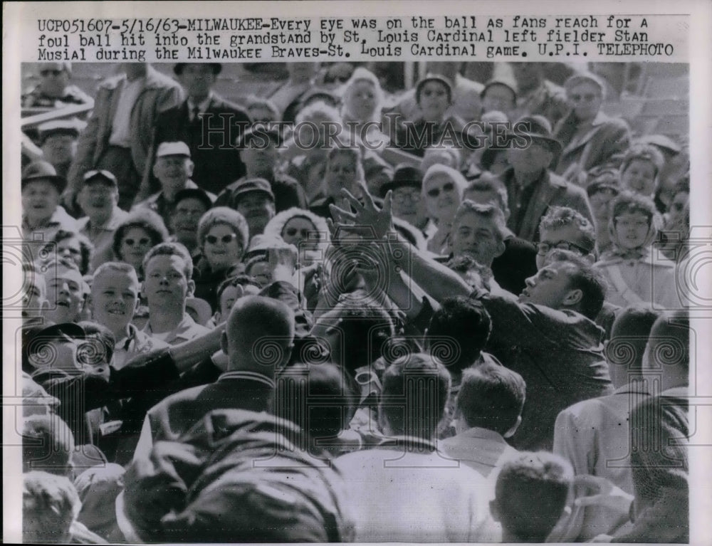 1963 Press Photo Fans Reach For Foul Ball Hit By Cardinals Stan Musial - Historic Images