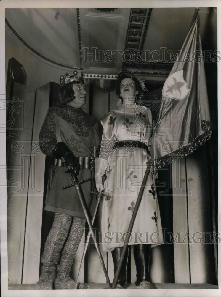 1935 Press Photo Mark Twain Centennial at Waldorf Astoria to mark 100th - Historic Images