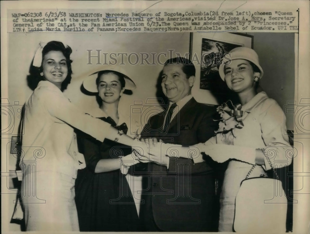 1958 Press Photo Queen Of The Americas Mercedes Baquero & Dr. Jose A. Mora - Historic Images