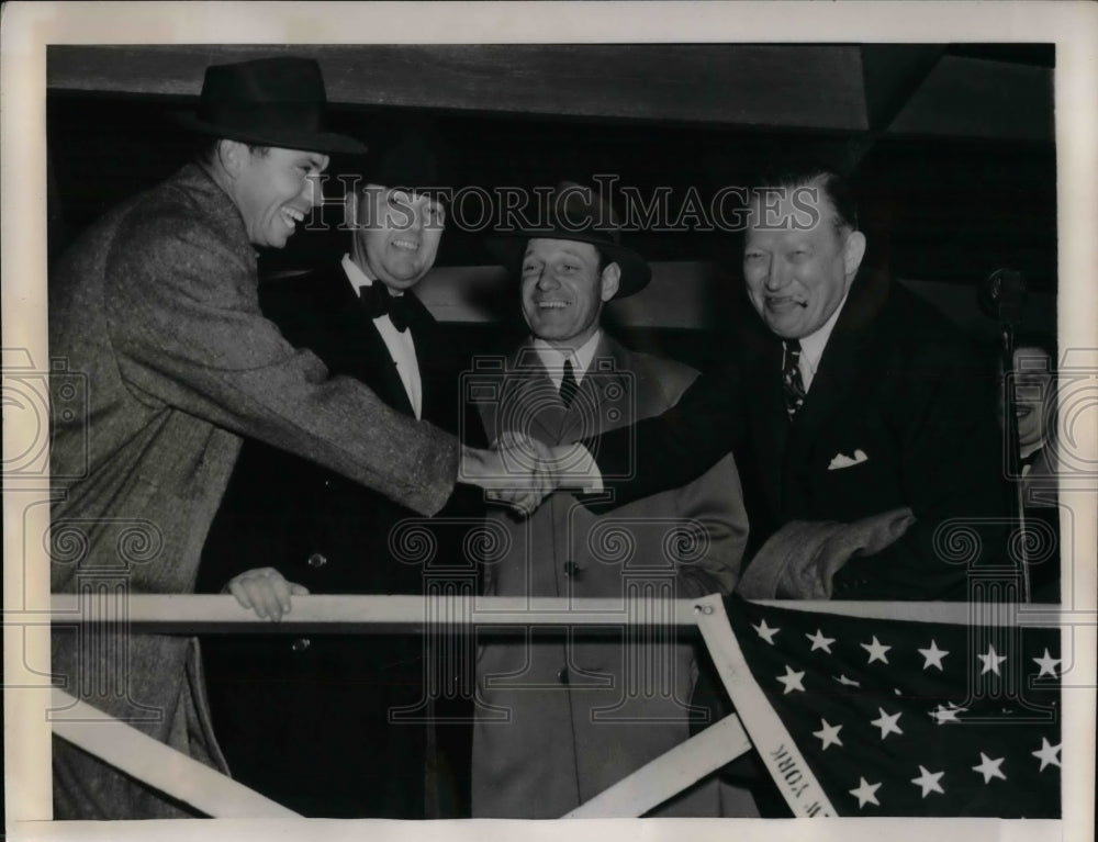 1940 Press Photo Tx Carlton, Jh Cashmore Manage Leo Durocher Brooklyn Dodgers - Historic Images