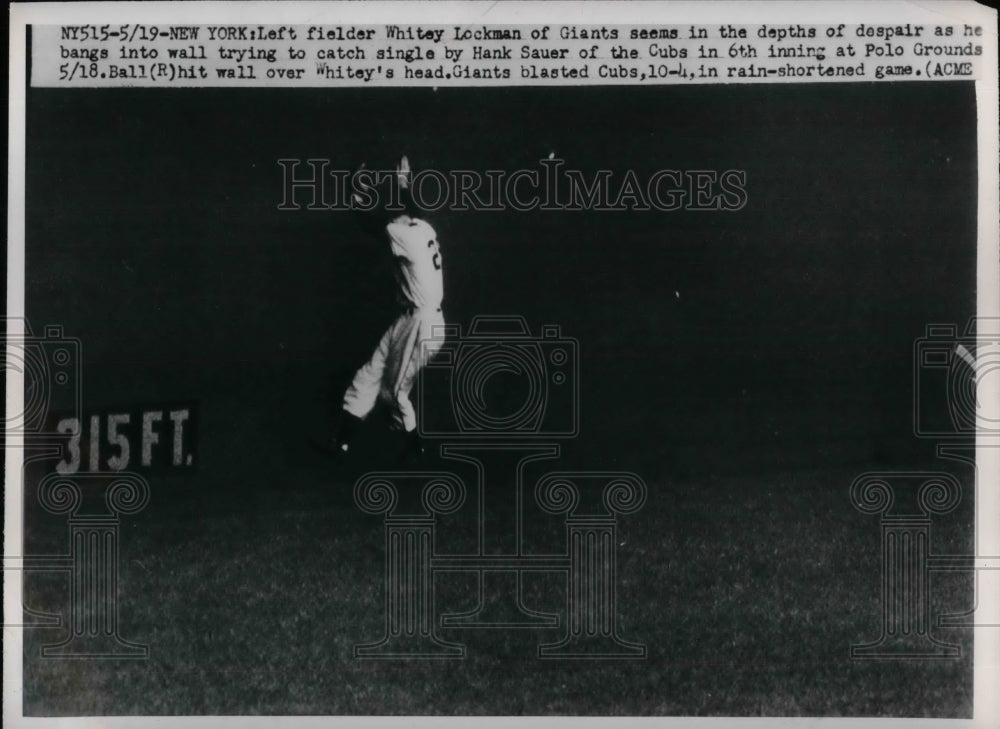 Press Photo Whitey Lockman of Giants Bangs Into Wall Trying to Catch Ball - Historic Images
