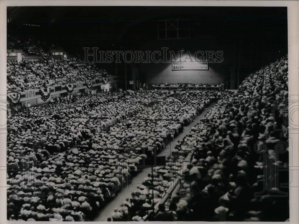 1936 Delegates at Townsend Natl Convention in Cleveland - Historic Images