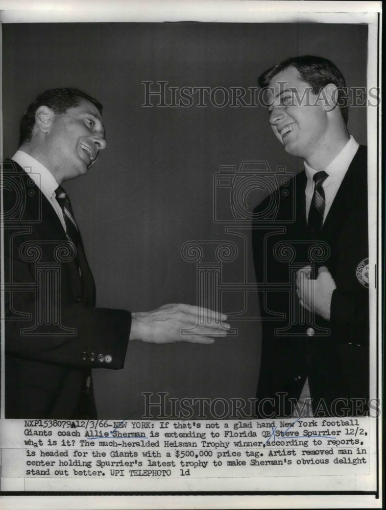 1966 New York football Giants&#39; coach Allie Sherman w/ Florida QB - Historic Images