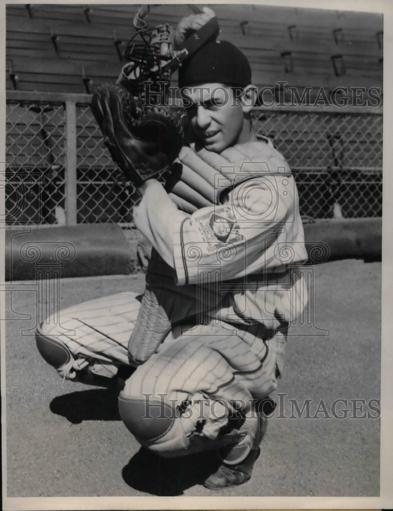 1940 Press Photo Ed Boleing, Young Catcher - Historic Images
