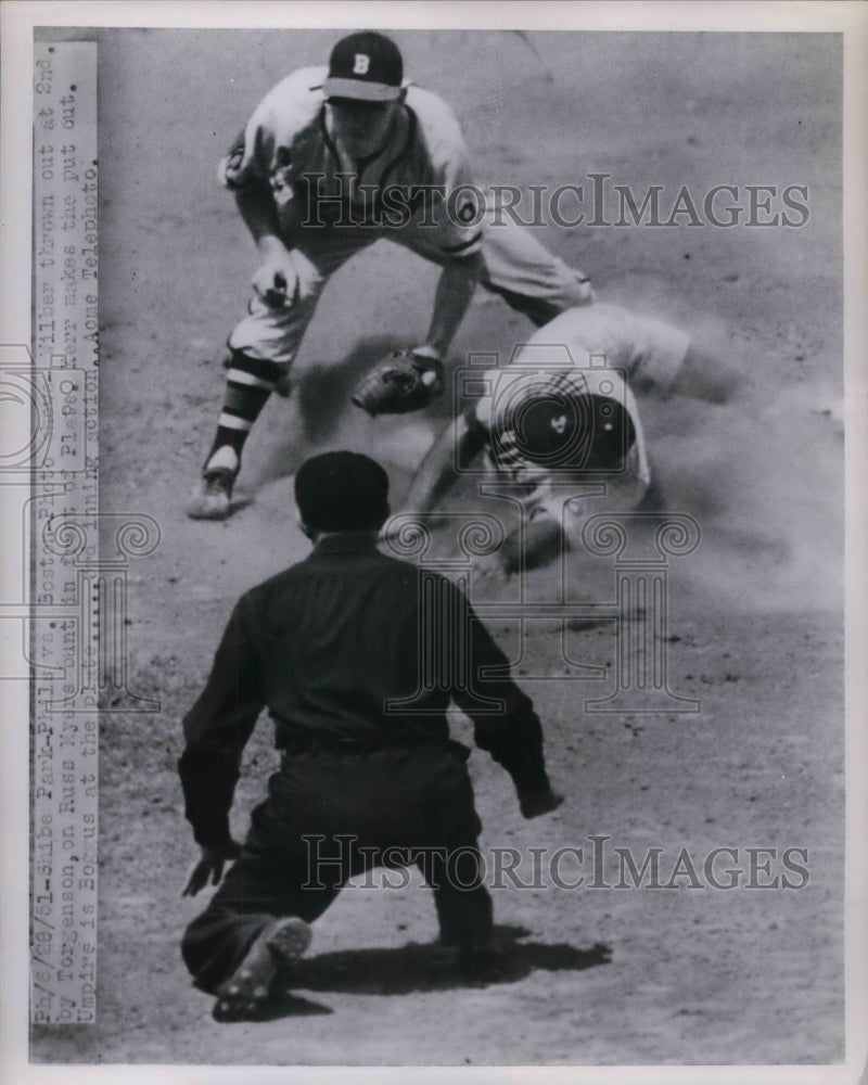 1961 Press Photo Wilber Thrown out bu Torgenson on Russ Myers Phils Vs Boston-Historic Images