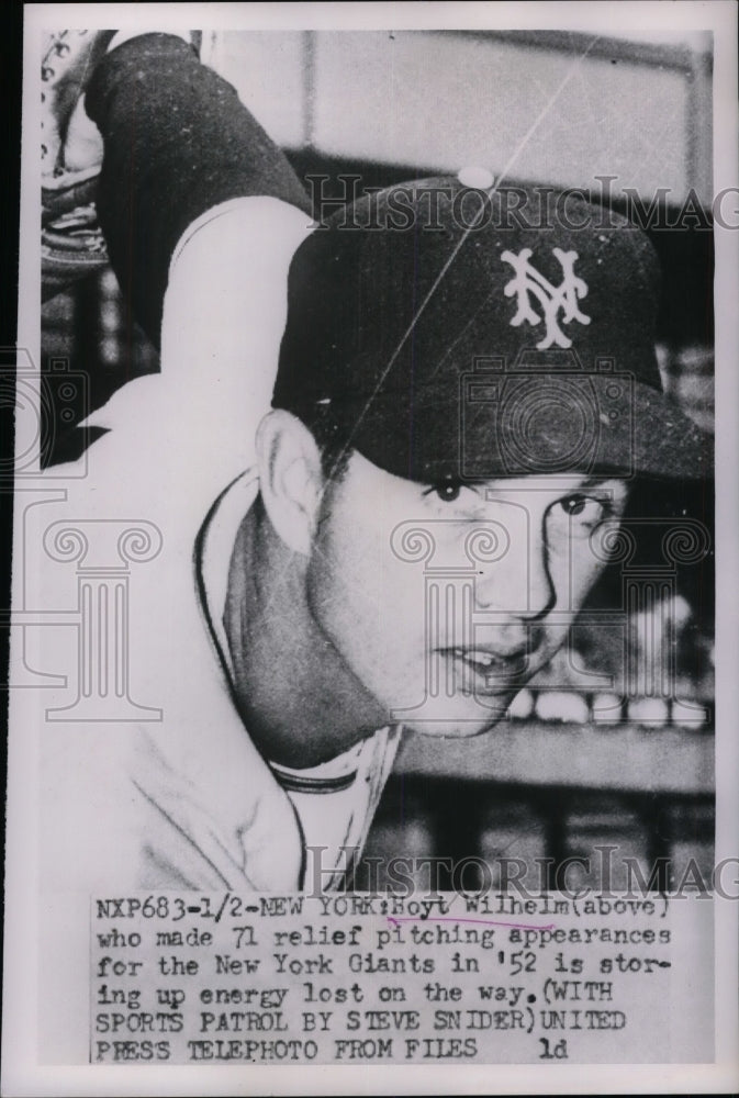 1953 Press Photo Hoyt Wilhelm, Pitcher for the New York Giants - nea19190 - Historic Images