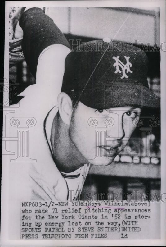 1953 Press Photo Hoyt Wilhelm, Pitcher for the New York Giants - nea19190 - Historic Images